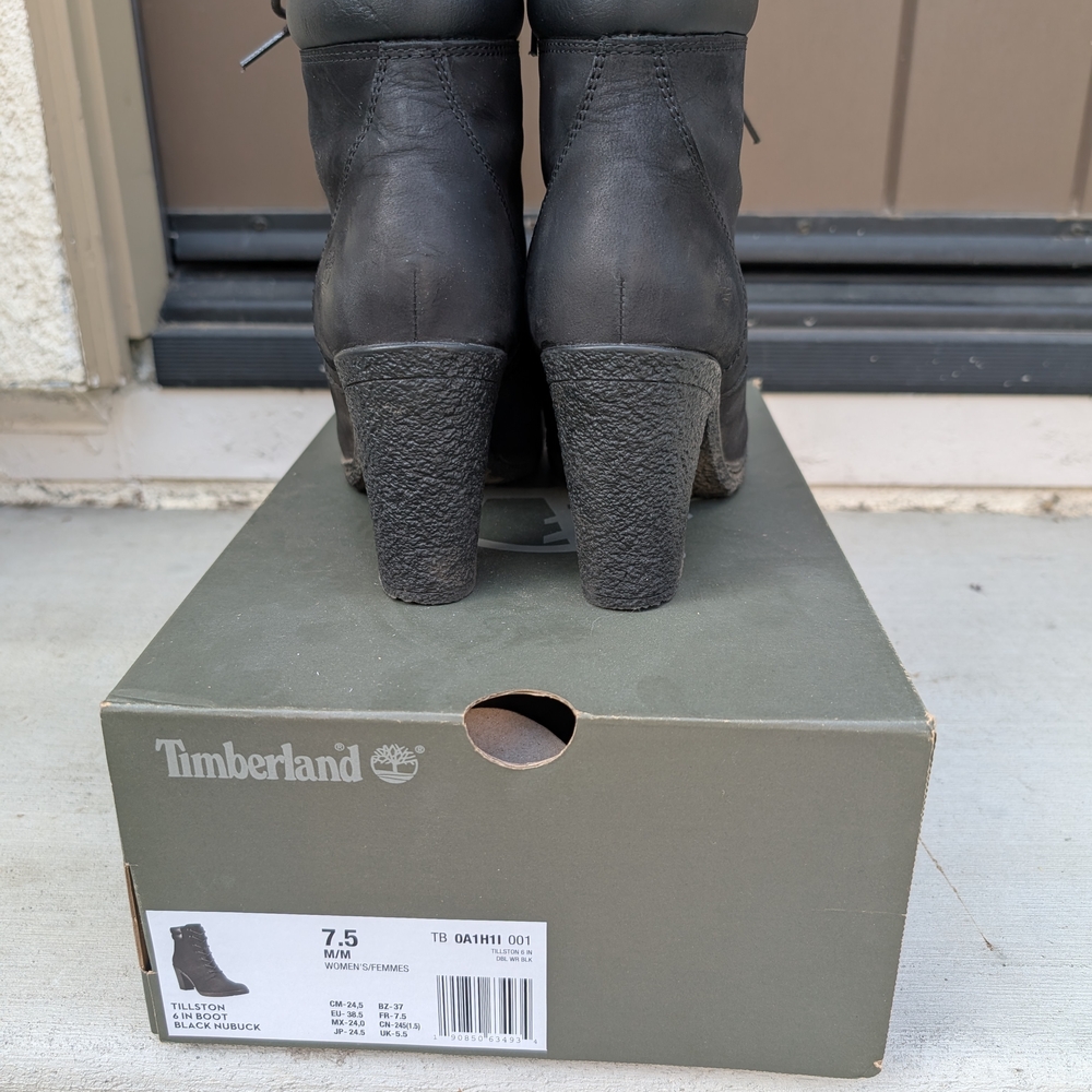 Timberland Black Heeled Boots with Modern Silhouette - Picture 1 of 7